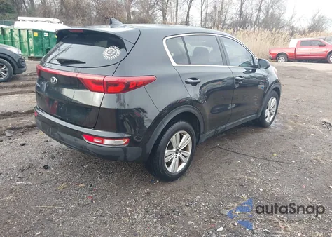 2017 Kia Sportage Lx z USA, uszkodzony, nr VIN KNDPMCACXH7170060